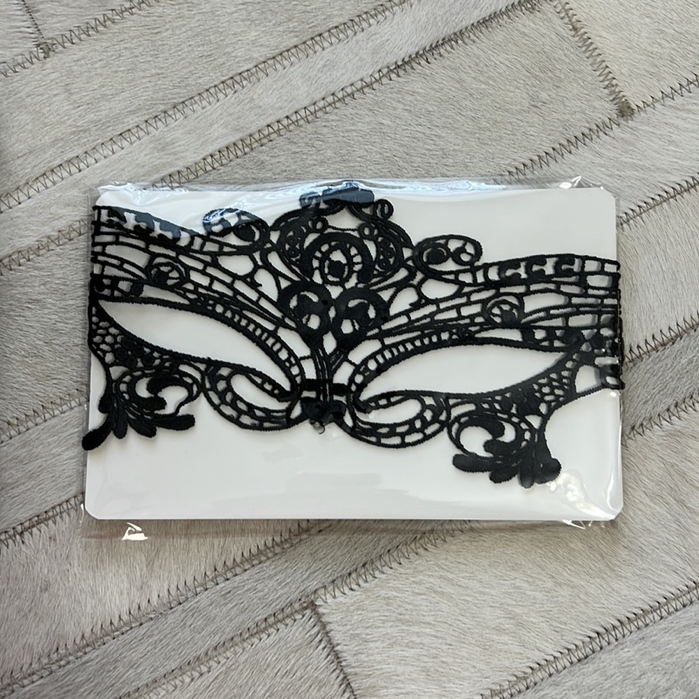 Embroidered Venice Mask - Picture 2 of 5